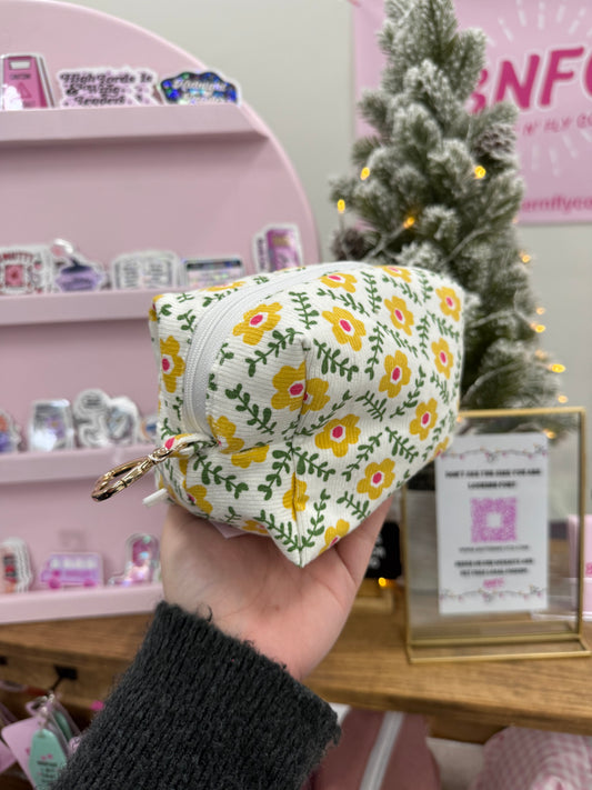 Chic Flowers Boxy Makeup Bag