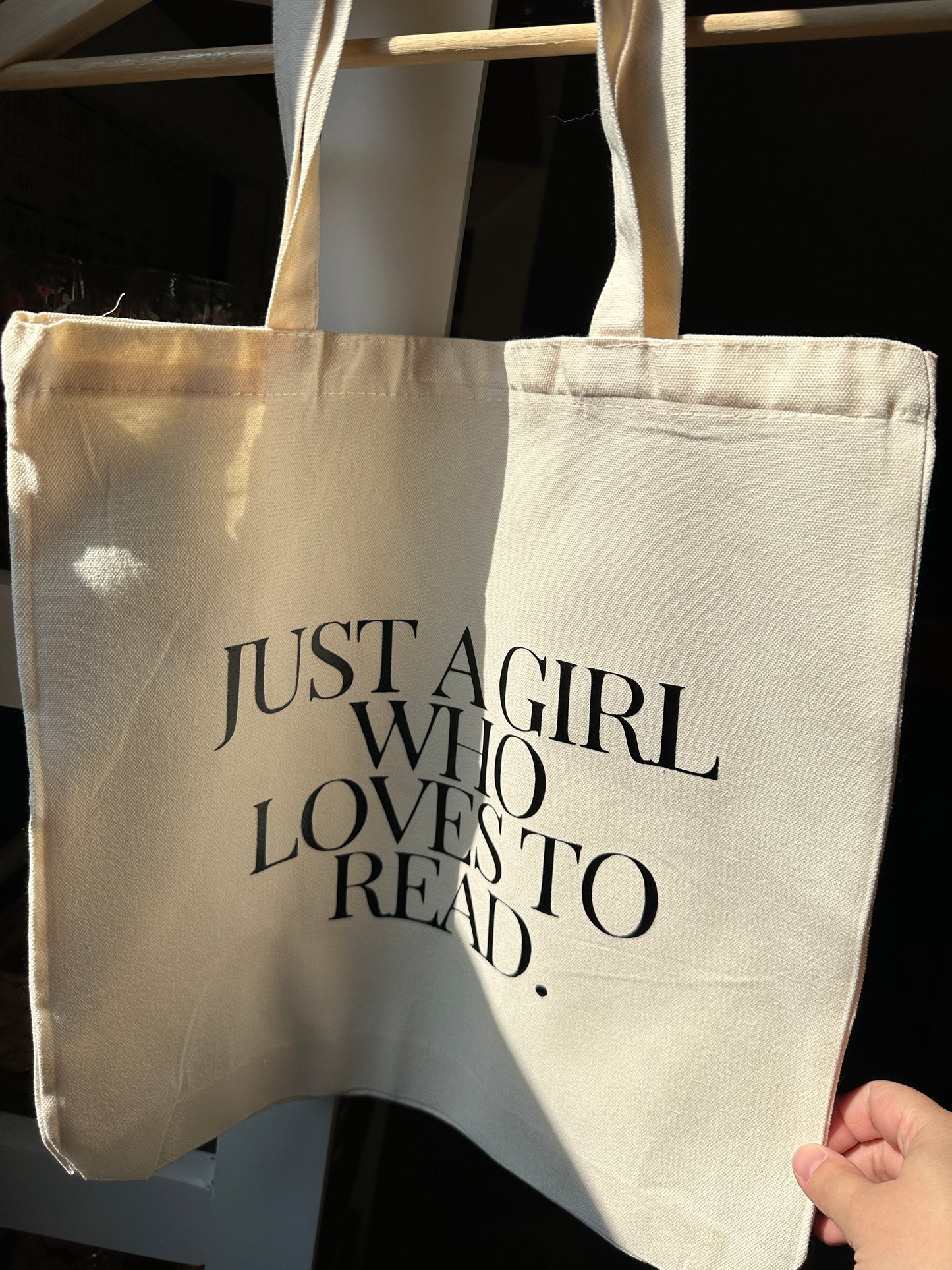 Just A Girl Who Lives To Read Tote Bag